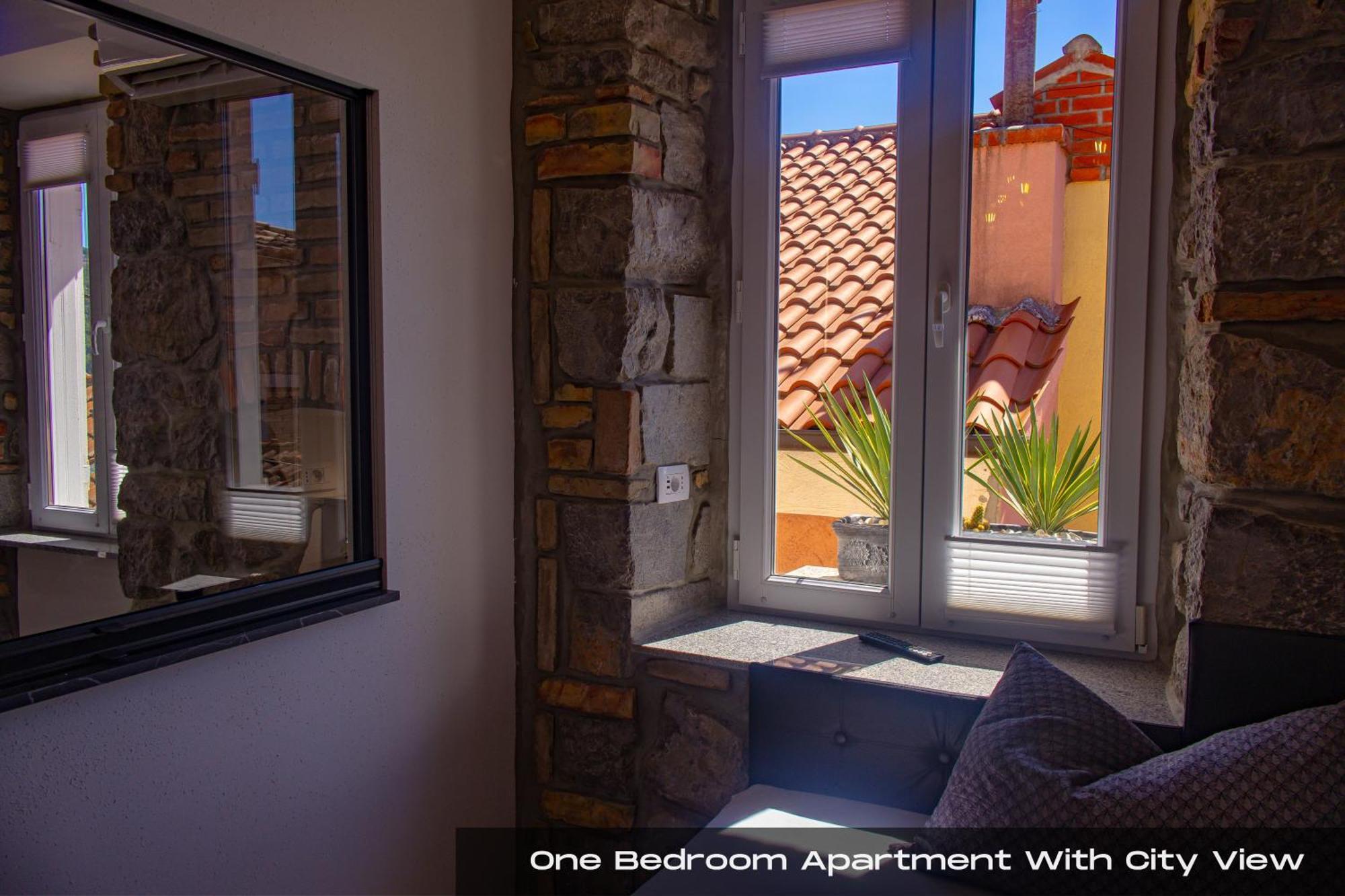 Volos , Free Private Parking Apartment Opatija